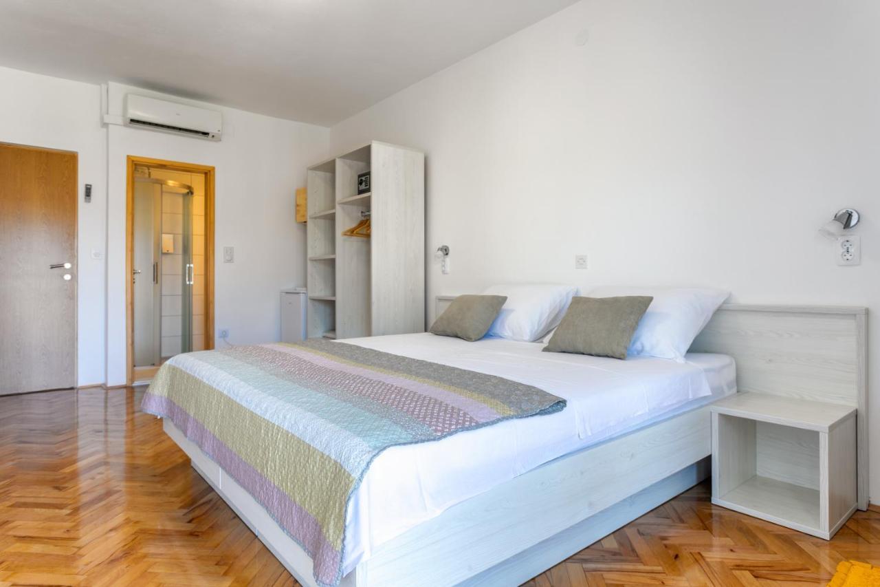 Apartments Luksa - Zf Hvar Хвар Экстерьер фото