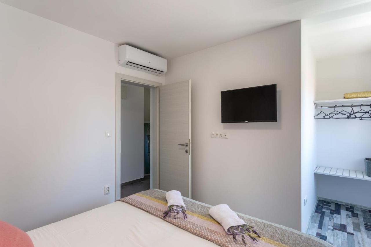 Apartments Luksa - Zf Hvar Хвар Экстерьер фото