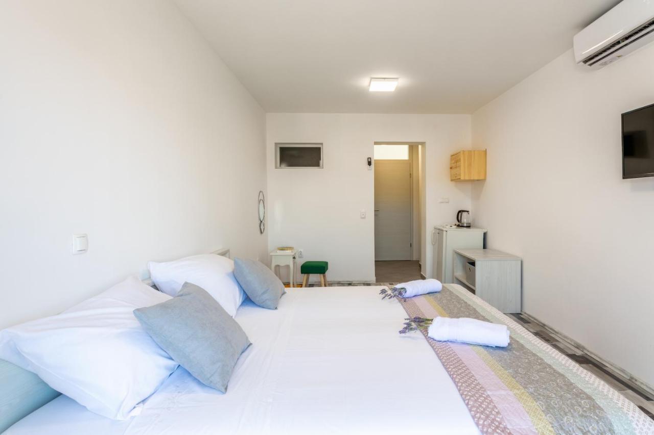 Apartments Luksa - Zf Hvar Хвар Экстерьер фото