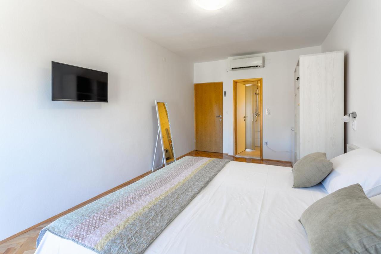 Apartments Luksa - Zf Hvar Хвар Экстерьер фото